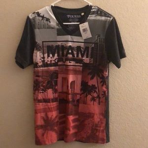 GUESS V-NECK MIAMI SHIRT